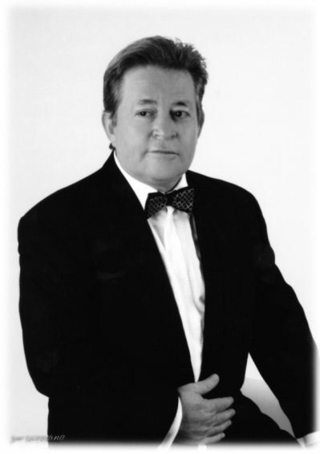 El Ayuntamiento de Crevillent iniciará el expediente de nombramiento de “Hijo Predilecto” del tenor José Antonio Sempere