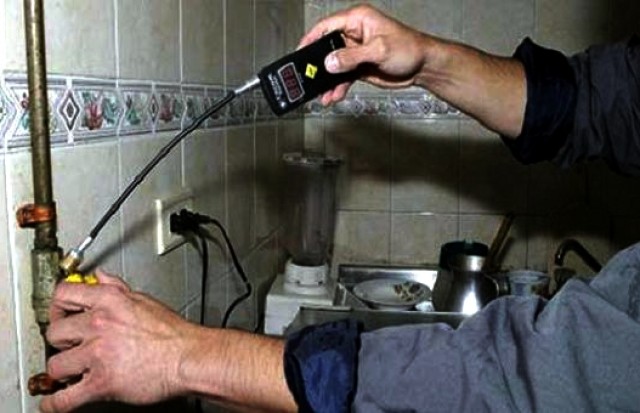 Medidas de seguridad para prevenir posibles abusos o robos por revisiones de gas fraudulentas o visitas de inspectores de seguros.