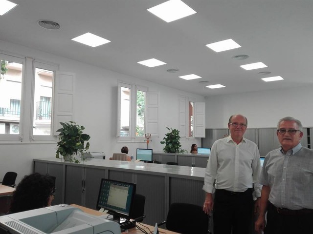 El Ayuntamiento traslada sus oficinas al edificio anexo , antigua sede de la Policía Local