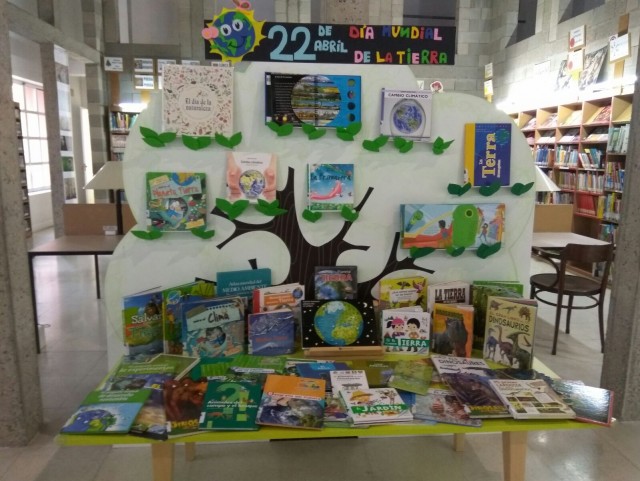 La Biblioteca Municipal “Enric Valor” dedica un espacio para celebrar “El Día de la Tierra”