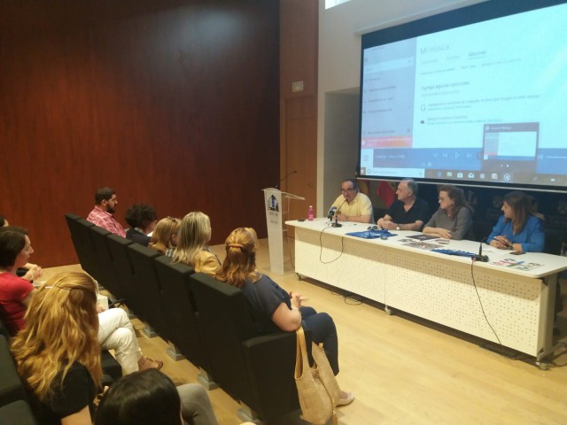 El Ayuntamiento clausura el taller de empleo de turismo “T’Avalem Villa de Crevillent I”