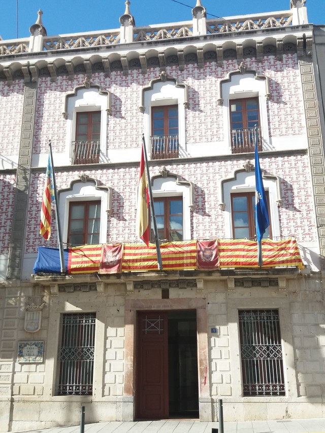 El Ayuntamiento de Crevillent realiza una campaña de desinsectación y desratización en el alcantarillado municipal