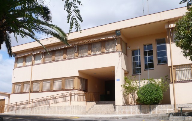 Educación informa sobre la retirada del amiento en el CEIP Doctor Mas Magro