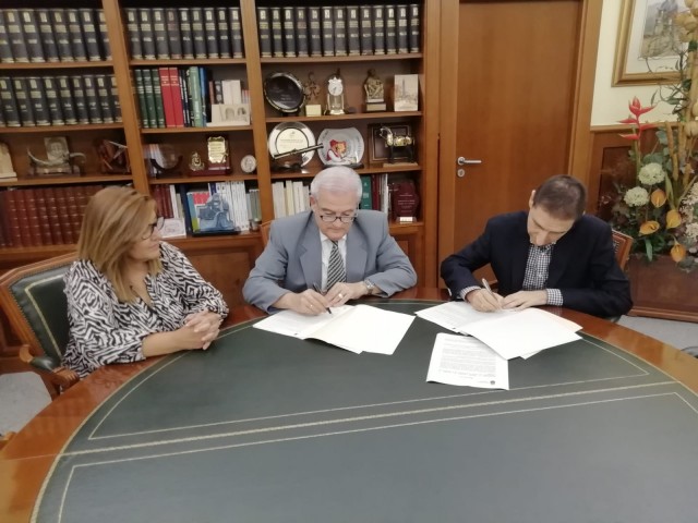 Ayuntamiento y UNIFAM suscriben un convenio de colaboración para apoyar a la industria de la alfombra y la moqueta