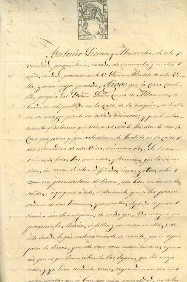 La solicitud de reparación y demolición del castillo de la villa correspondiente al año 1868 es el documento destacado del mes de noviembre del Archivo Municipal “Clara Campoamor”