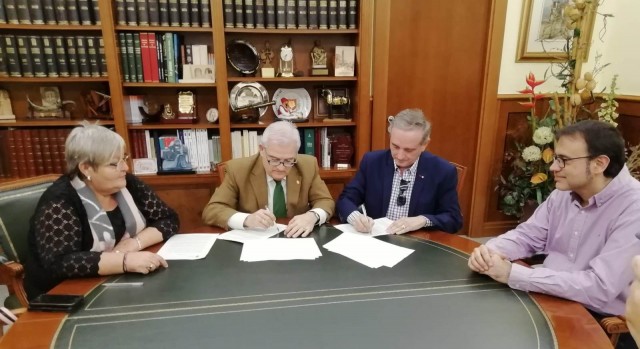 El Ayuntamiento y Cruz Roja firman un nuevo convenio de colaboración con 41 .000 euros de subvención