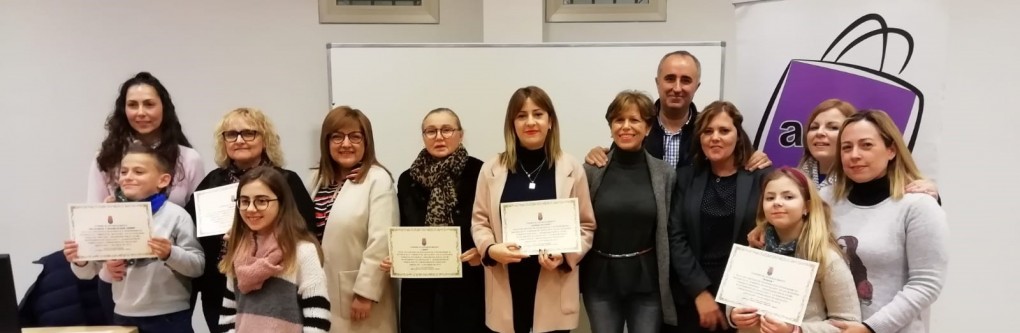 Joyería Feli Davó, Javier Mas Peluqueros y Pescados Martínez ganan el primer premio del XIII Concurso de Escaparates e Interiorismo en las distintas categorías