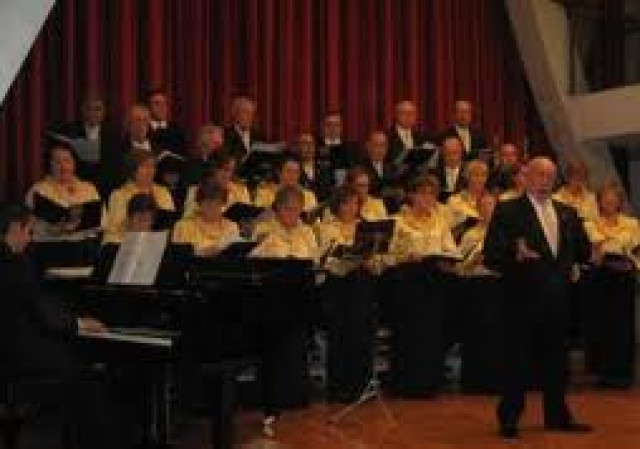 El coro Rabinos actuará mañana en Novelda