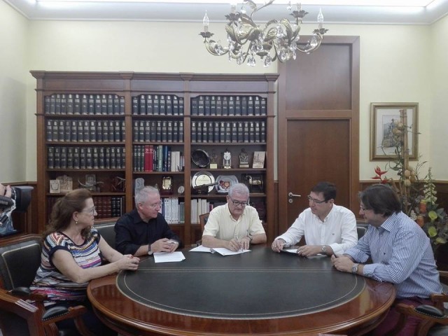 El Ayuntamiento , Cooperativa Eléctrica y la Federación de semana santa, firman el convenio de financiación y promoción del Museo de la Semana Santa por importe de 67.976 €