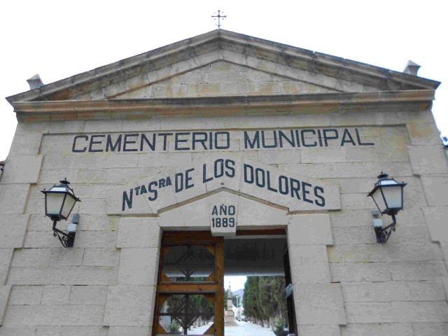 El Ayuntamiento instalará videocámaras de vigilancia en el Cementerio Municipal