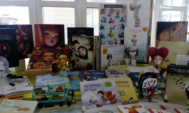 La Biblioteca Municipal “Enric Valor” ha preparado una exposición dedicada a los Ilustradores de libros