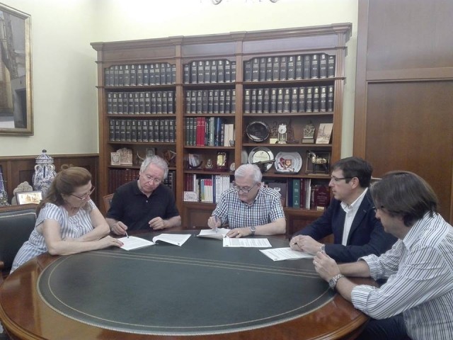 El Ayuntamiento , Cooperativa Eléctrica y la Federación de Semana Santa, firman el convenio de financiación y promoción del Museo de la Semana Santa por importe de 67.976 €