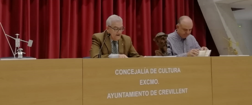 Crevillent conmemora el Día Internacional del Libro con la lectura plurilingüe de El Quijote
