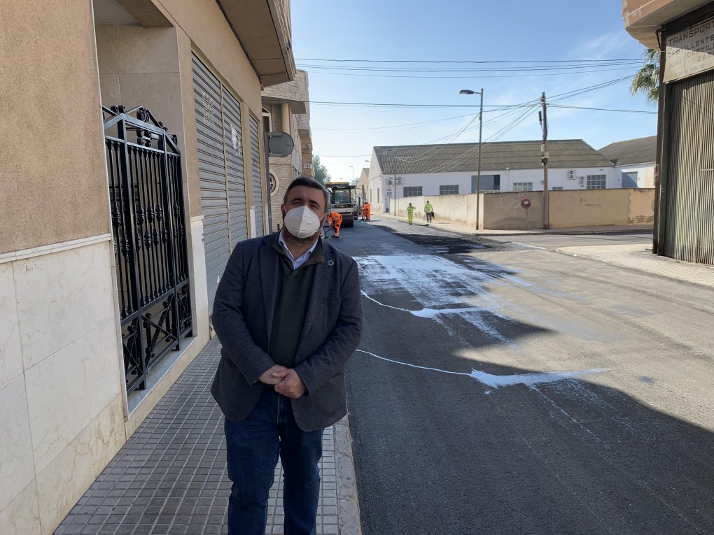 Ja estan en marxa les obres d’acondicionament dels carrers limítrofs a Portes d'Oriola