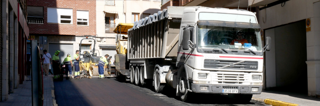 Noves actuacions de reasfaltat i condicionament als carrers i camins de Crevillent