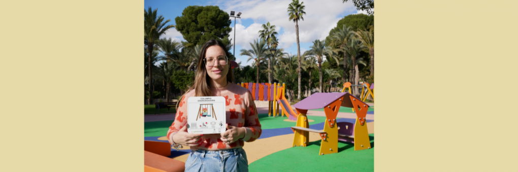 Cartelleria inclusiva en la zona d'entreteniment infantil del Parc Nou de Crevillent