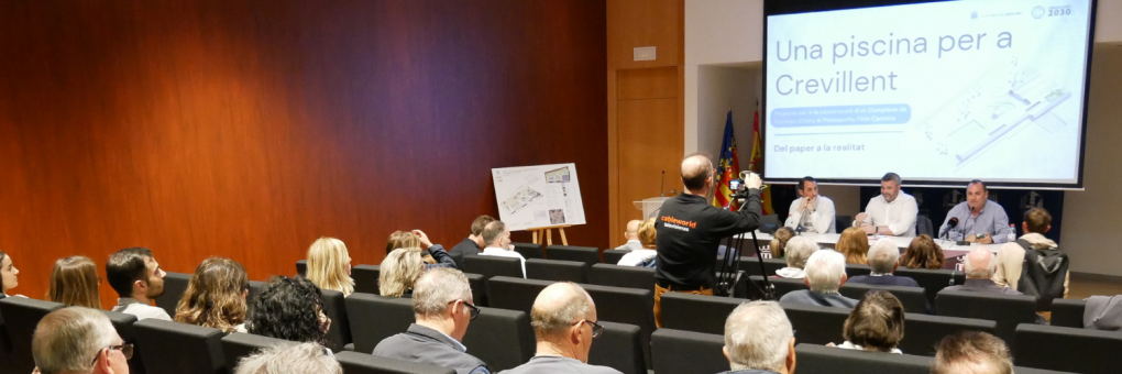 Crevillent presenta el projecte per a la construcció d'un complex de piscines d'estiu