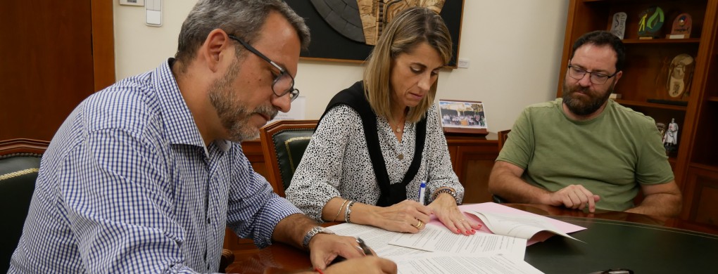 El Ayuntamiento de Crevillent renueva tres convenios con asociaciones locales