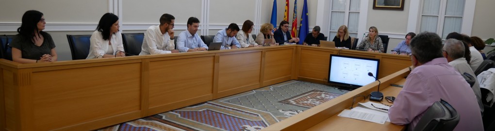 El pleno aprueba las bases y la convocatoria de  una nueva edición del Bono Consumo Otoño 2023
